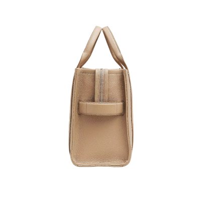 THE LEATHER MEDIUM TOTE BAG